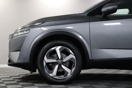 Nissan Qashqai DIG-T N-CONNECTA MHEV 27