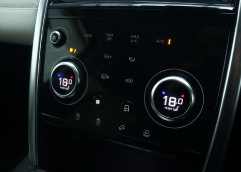 Land Rover Discovery Sport 2.0 P250 MHEV R-Dynamic SE SUV 5dr Petrol Auto 4WD Euro 6 (s/s) (249 ps) 34