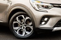 Renault Captur TECHNO E-TECH 11