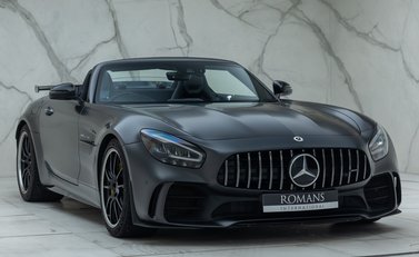 Mercedes-Benz AMG GT R Roadster 14