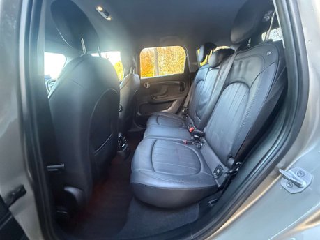 Mini Countryman 1.5 Countryman Cooper Exclusive Auto 5dr 36