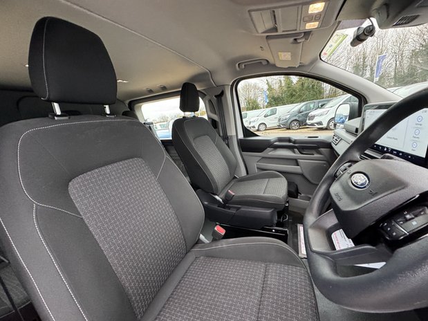 Ford Transit Custom Crew Cab AUTO LWB L2H1 Trend 280 Air Con Sport Alloys Camera Sensors SELECT 16