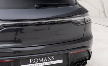 Porsche Macan S 24