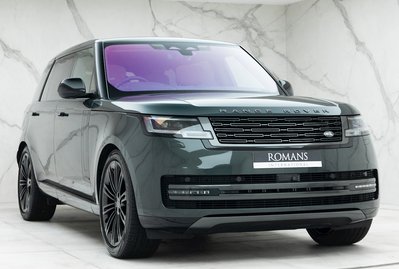 Land Rover Range Rover P400 Autobiography LWB 7 Seater