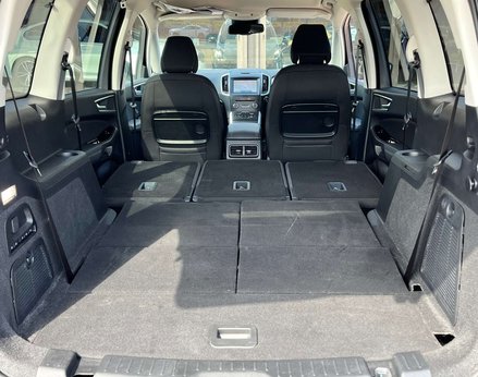 Ford Galaxy 2.5 Galaxy Titanium HEV CVT 5dr 77