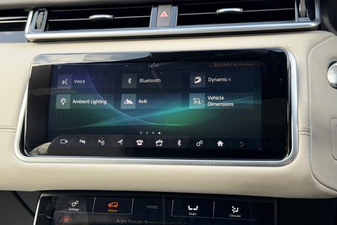 Land Rover Range Rover Velar FIRST EDITION - HUGE SPEC - PAN ROOF -1600W MERIDIAN -AIR SUSPENSION 68