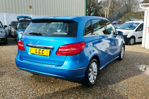 Mercedes-Benz B Class B180 BLUEEFFICIENCY SE LOOK! FULL SERVICE HISTORY! 10 MERCEDES SERVICES! 3
