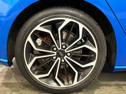 Ford Focus 1.0T EcoBoost ST-Line X Euro 6 (s/s) 5dr 37