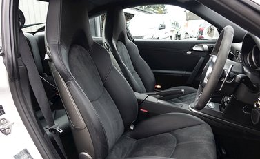 Porsche 911 (997) Carrera 4 GTS 11