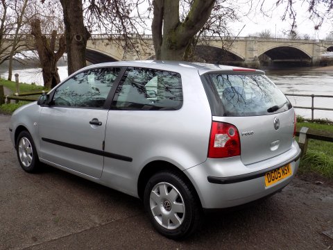 Volkswagen Polo TWIST Automatic 2