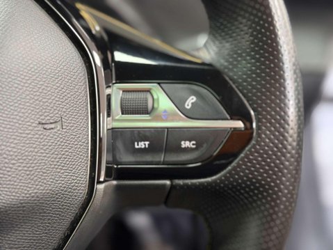 Peugeot e-2008 50kWh GT SUV 5dr Electric Auto (136 ps) 30