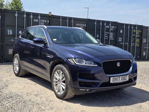 2017 Jaguar F-PACE thumbnail 11