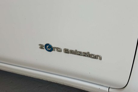 Nissan LEAF 24kWh Visia Hatchback 5dr Electric Auto (107 bhp) 19