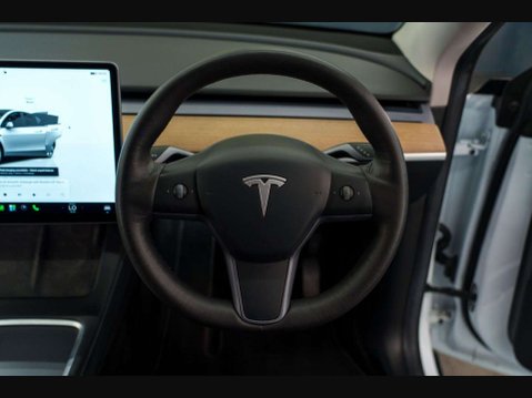 Tesla Model Y (Dual Motor) Long Range SUV 5dr Electric Auto 4WDE (384 bhp) 9