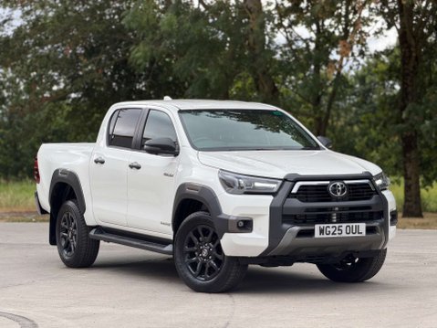 Toyota Hilux 2.8 Hilux Invincible X MHEV 4WD A 4WD 4dr 1