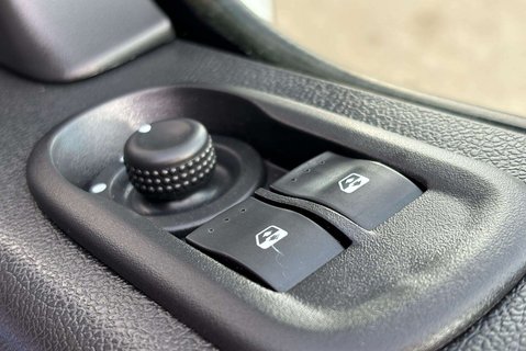 Vauxhall Movano L2H2 130 ps F3500 Mobile Workshop Van - Air Con 34