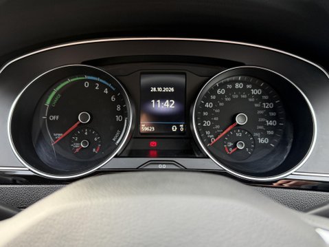 Volkswagen Passat 1.4 TSI 13kWh GTE Saloon 4dr Petrol Plug-in Hybrid DSG Euro 6 (s/s) (218 ps 38