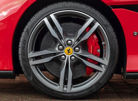 Ferrari Portofino 12