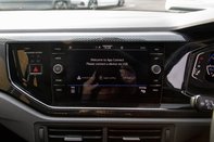 Volkswagen Polo LIFE TSI 23