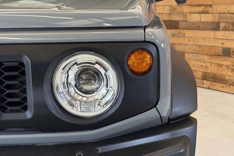 Suzuki Jimny SUZUKI JIMNY 1.5 SZ5 SUV 3dr Petrol Auto ALLGRIP Euro 6 (101 ps) 14