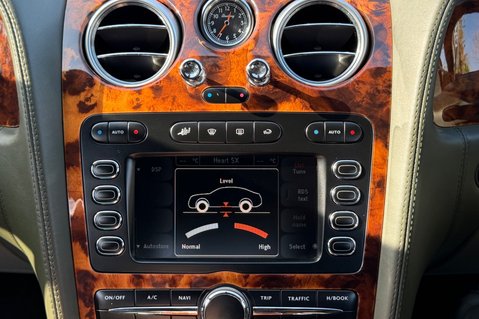 Bentley Continental GT - CYPRESS GREEN - 15 SERVICES RECORDED  11