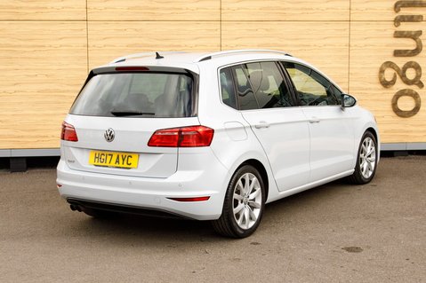 Volkswagen Golf SV GT TSI 2