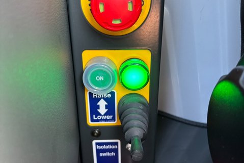 Ford Transit 470 Drw 130 ps Leader Single Cab Tipper 19