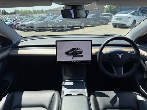 Tesla Model 3 Saloon 4dr Electric Auto RWD (241 bhp) 28