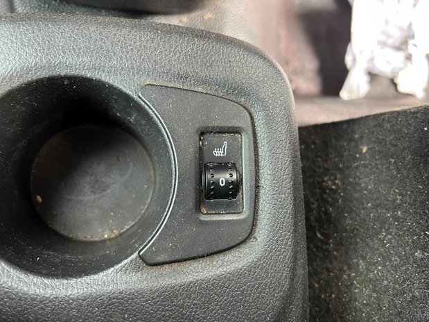 Ford Transit Connect SWB L1H1 Limited 200 Air Con Alloys Camera Sensors EURO 6 NO VAT 30