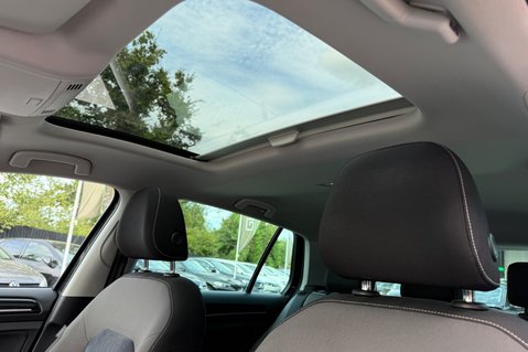 Volkswagen Golf GT EDITION TSI ACT BMT -£35 ROAD TAX -PANORAMIC SUNROOF -10 SERVICES 3