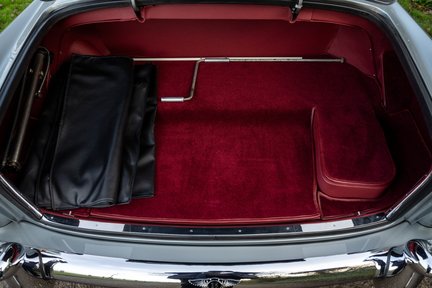 Bentley S2 Continental Drophead 32