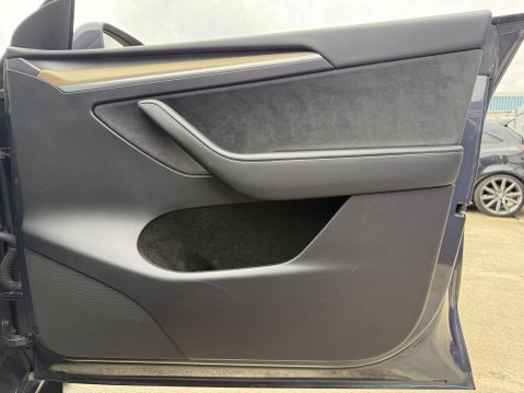 Tesla Model Y (Dual Motor) Long Range SUV 5dr Electric Auto 4WDE (384 bhp) 31