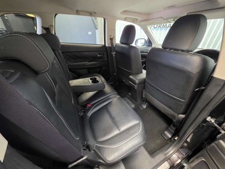Mitsubishi Outlander 2.0h 12kWh GX4h SUV 5dr Petrol Plug-in Hybrid CVT 4WD Euro 6 (s/s) (200 ps) 14