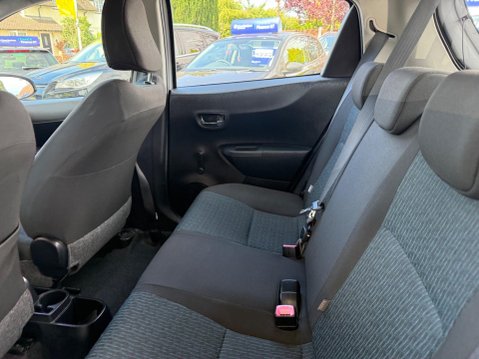 Toyota Yaris 1.33 Dual VVT-i TR Euro 5 5dr 29