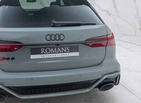 Audi RS6 AVANT PERFORMANCE 29