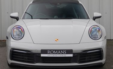 Porsche 911 Carrera S (992) 4