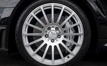 Mercedes-Benz CLK AMG Black Series 10