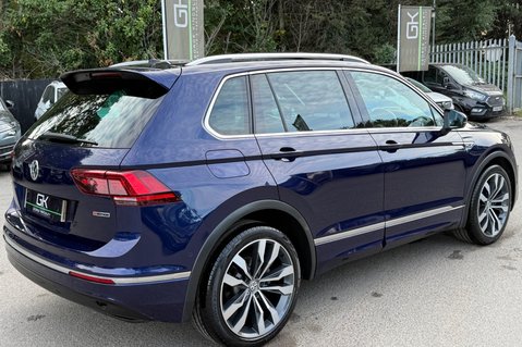 Volkswagen Tiguan R LINE TSI BMT 4MOTION DSG -RARE LEATHER INTERIOR -CAMERA -APPLE CARPLAY  7