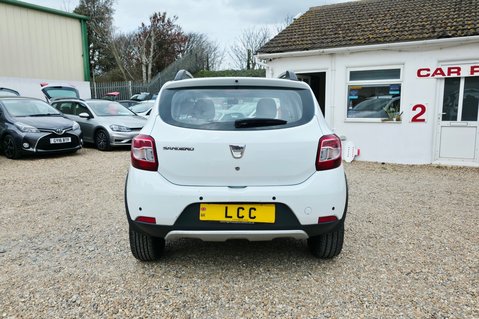 Dacia Sandero Stepway LAUREATE TCE.. 1 OWNER FROM NEW.. SERVICE HISTORY.. A/C.. STUNNING EXAMPLE 11