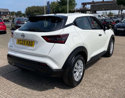 Nissan Juke 1.0 Juke Visia DiG-T 5dr 9