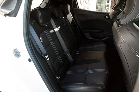 Renault Clio E-TECH ENGINEERED PHEV 38