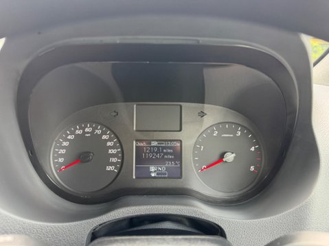 Mercedes-Benz Sprinter 2.0 319 CDI HD Premium Panel Van 5dr Diesel G-Tronic RWD L2 H2 Euro 6 (s/s) 14