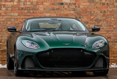 Aston Martin DBS Superleggera 