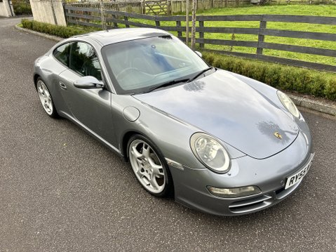 Porsche 911 CARRERA 2 4