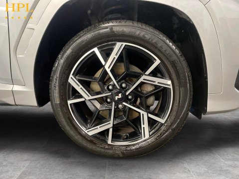 Hyundai TUCSON 1.6 T-GDi N Line SUV 5dr Petrol Hybrid Auto Euro 6 (s/s) (215 ps) Air Con - 10