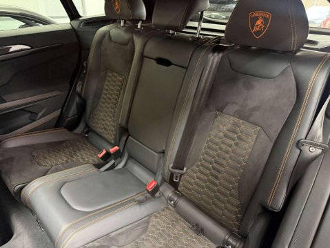 Lamborghini Urus 4.0 V8 BiTurbo SUV 5dr Petrol Auto 4WD Euro 6 (650 ps) 55