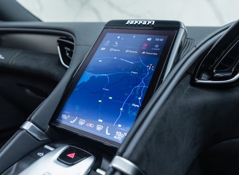 Ferrari Roma SPIDER 23