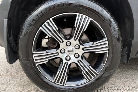 Volvo XC40 T5 INSCRIPTION AWD -XENIUM -360 CAMERA -PAN ROOF -HARMAN KARDON -WINTER PAC 68