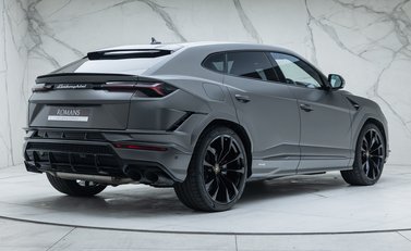 Lamborghini Urus S 4