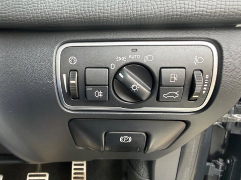 Volvo XC60 2.0 D4 R-Design Nav Euro 6 (s/s) 5dr 26